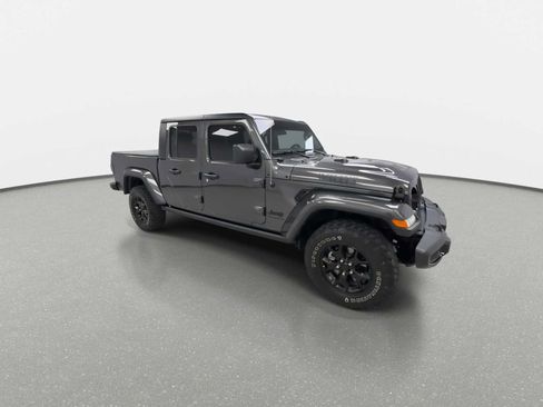 Used 2023 Jeep Gladiator Sport AWD/4WD image 2