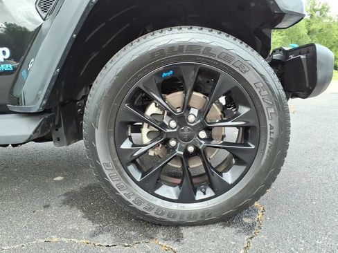 Certified 2022 Jeep Wrangler Unlimited Sahara w/ Cold Weather Group AWD/4WD image 9