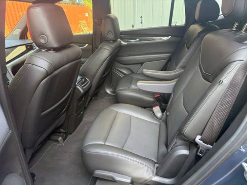 Used 2025 Cadillac XT6 Sport w/ Technology Package AWD/4WD image 4
