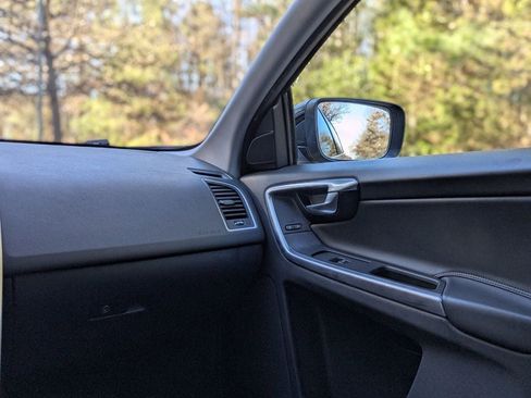 Used 2015 Volvo XC60 T5 Premier image 20