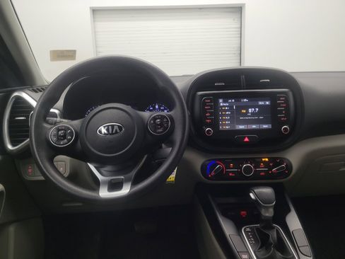 Used 2020 Kia Soul LX FWD image 22