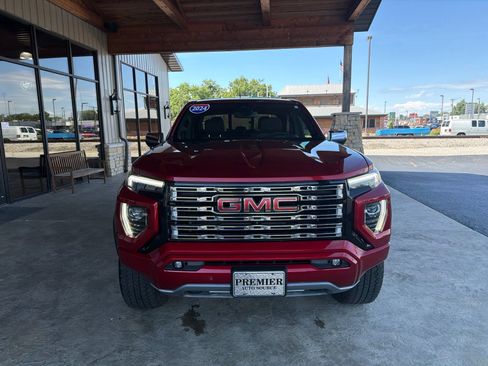 Used 2024 GMC Canyon Denali AWD/4WD image 25