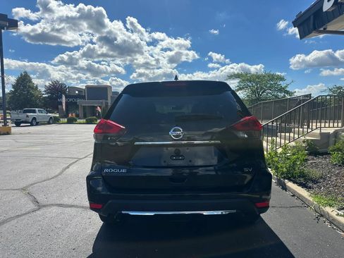 Used 2020 Nissan Rogue SV FWD image 5