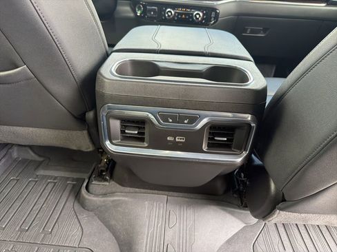 Used 2025 GMC Sierra 2500 SLT image 42