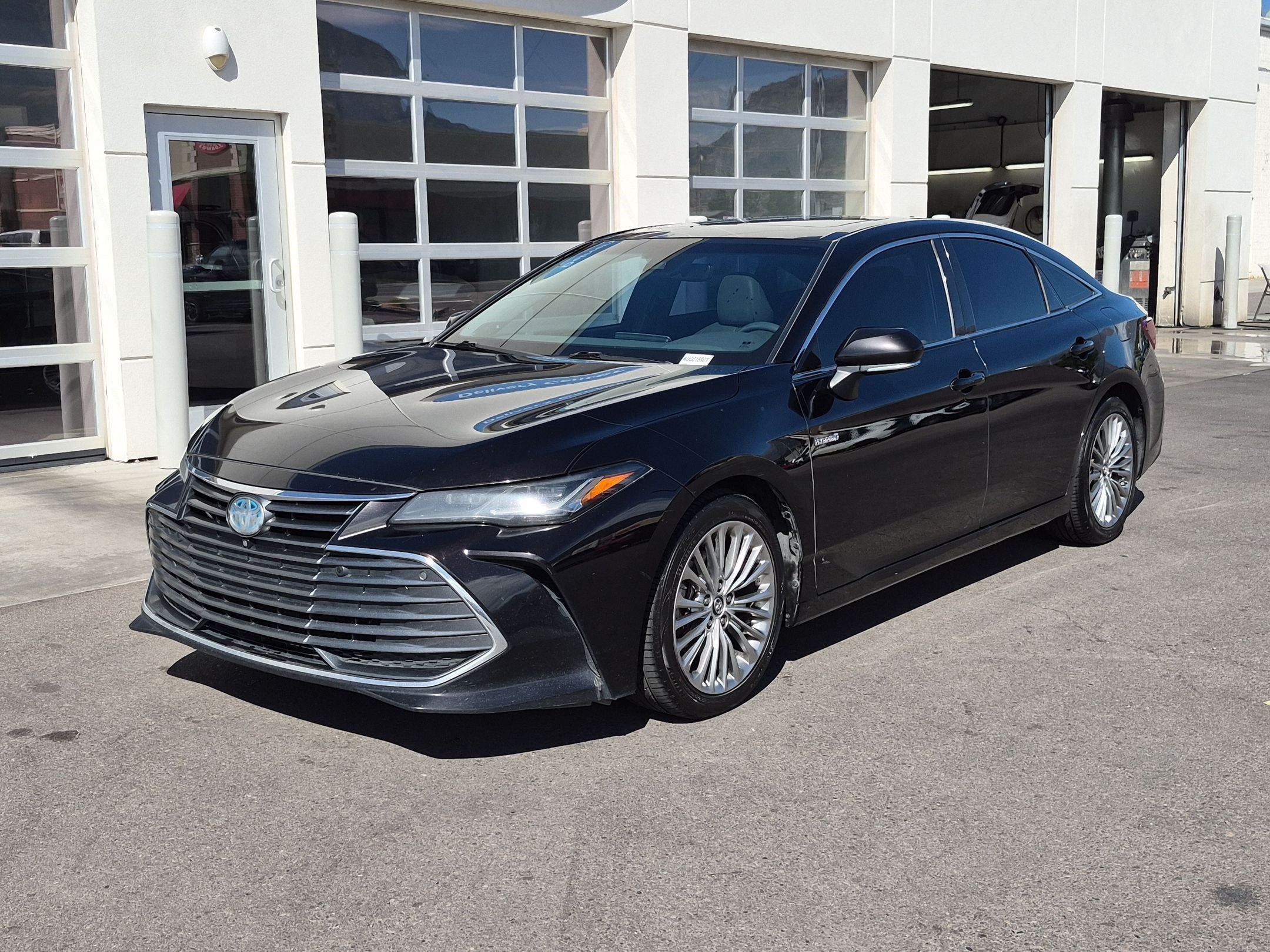 Used 2019 Toyota Avalon Limited w/ Advanced Safety Package FWD image 10