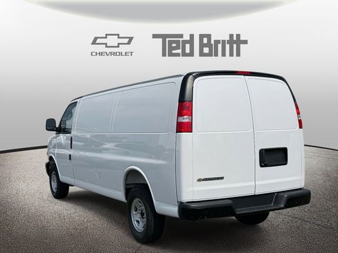 New 2025 Chevrolet Express 3500 Extended image 6