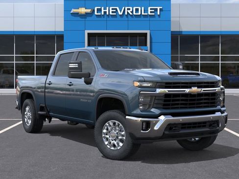 New 2026 Chevrolet Silverado 2500 LT w/ Safety Package AWD/4WD image 8