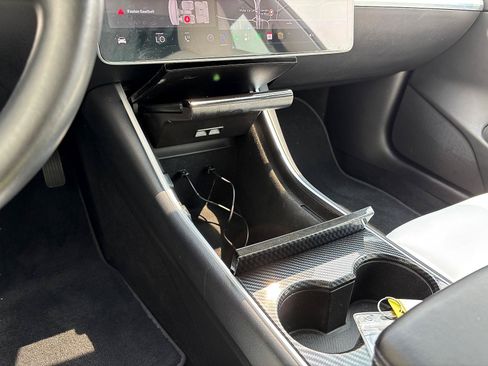 Used 2018 Tesla Model 3 Long Range AWD/4WD image 23