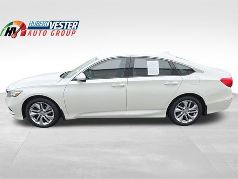 Used 2018 Honda Accord LX image 1