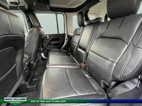 Used 2022 Jeep Wrangler Unlimited Sahara w/ Cold Weather Group image 31