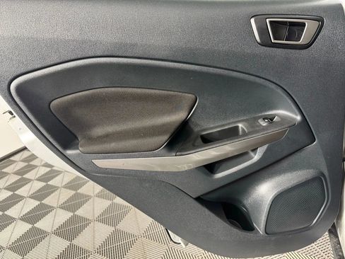 Used 2020 Ford EcoSport SE image 40