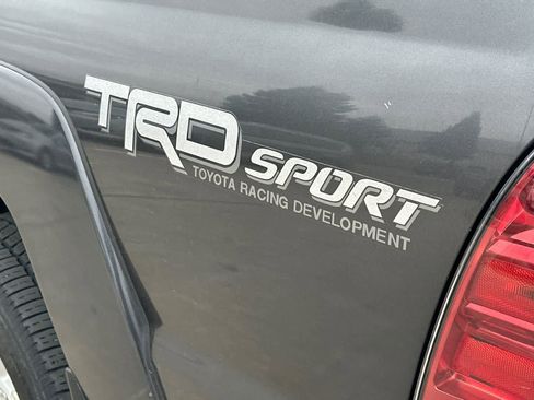 Used 2015 Toyota Tacoma PreRunner RWD image 13