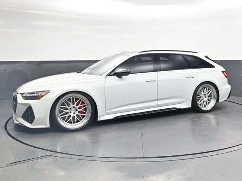 Used 2022 Audi RS 6 w/ Carbon Optic Package AWD/4WD image 9