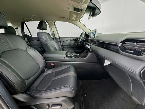 Used 2025 Honda Pilot EX-L image 38