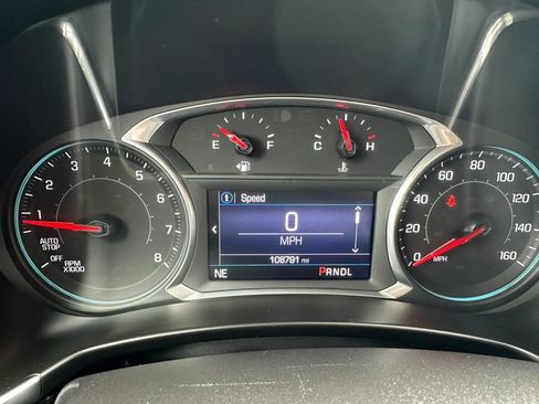 Used 2019 Chevrolet Equinox LT FWD image 17