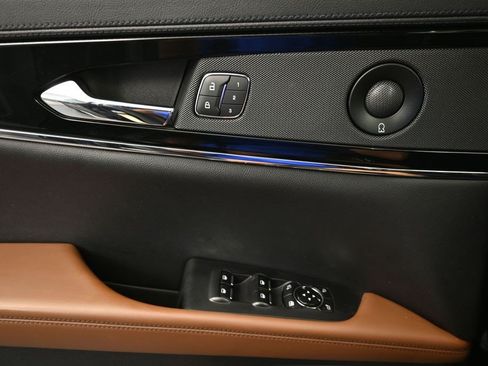 Used 2023 Lincoln Nautilus Reserve w/ Equipment Group 201A AWD/4WD image 19