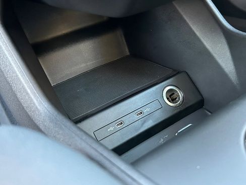 Used 2023 Audi Q4 e-tron Premium Plus w/ Premium Plus image 29