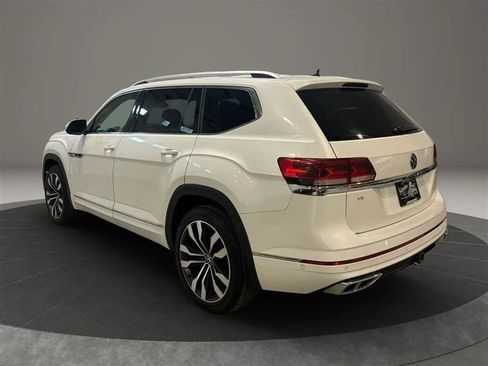 Used 2023 Volkswagen Atlas SEL Premium AWD/4WD image 3
