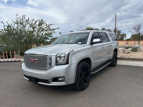 Used 2017 GMC Yukon XL Denali w/ Open Road Package image 7
