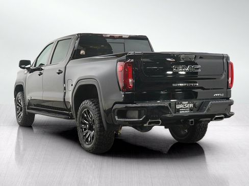 Used 2024 GMC Sierra 1500 AT4 w/ Technology Package AWD/4WD image 3