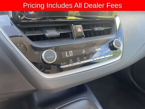 Used 2024 Toyota Corolla LE FWD image 32
