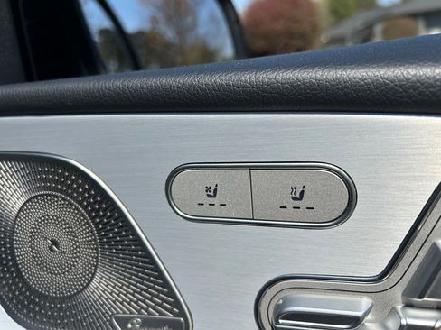 Used 2025 Mercedes-Benz GLS 450 4MATIC image 59