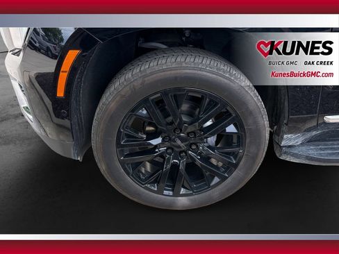 Used 2025 GMC Yukon XL Elevation w/ Elevation Premium Package AWD/4WD image 13