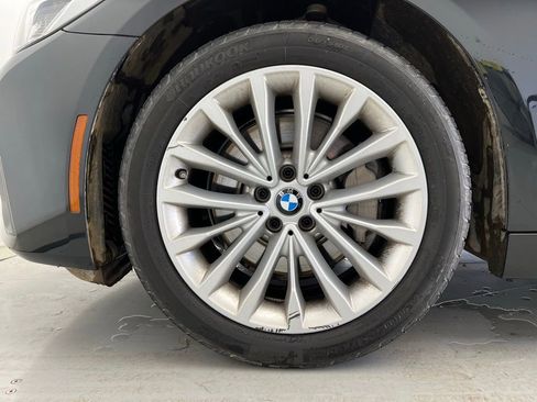 Certified 2023 BMW 530i xDrive w/ Executive Package image 22