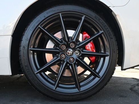 Used 2024 Toyota GR86 TRUENO Edition image 10