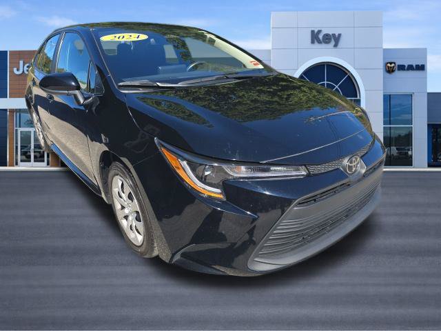 Used 2024 Toyota Corolla LE FWD image 3