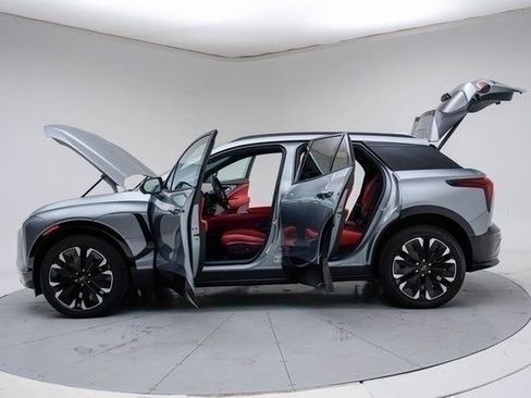 New 2026 Chevrolet Blazer EV RS w/ LPO, All-Weather Mat Package image 19