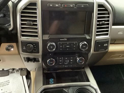Used 2017 Ford F250 Lariat w/ Lariat Ultimate Package image 17