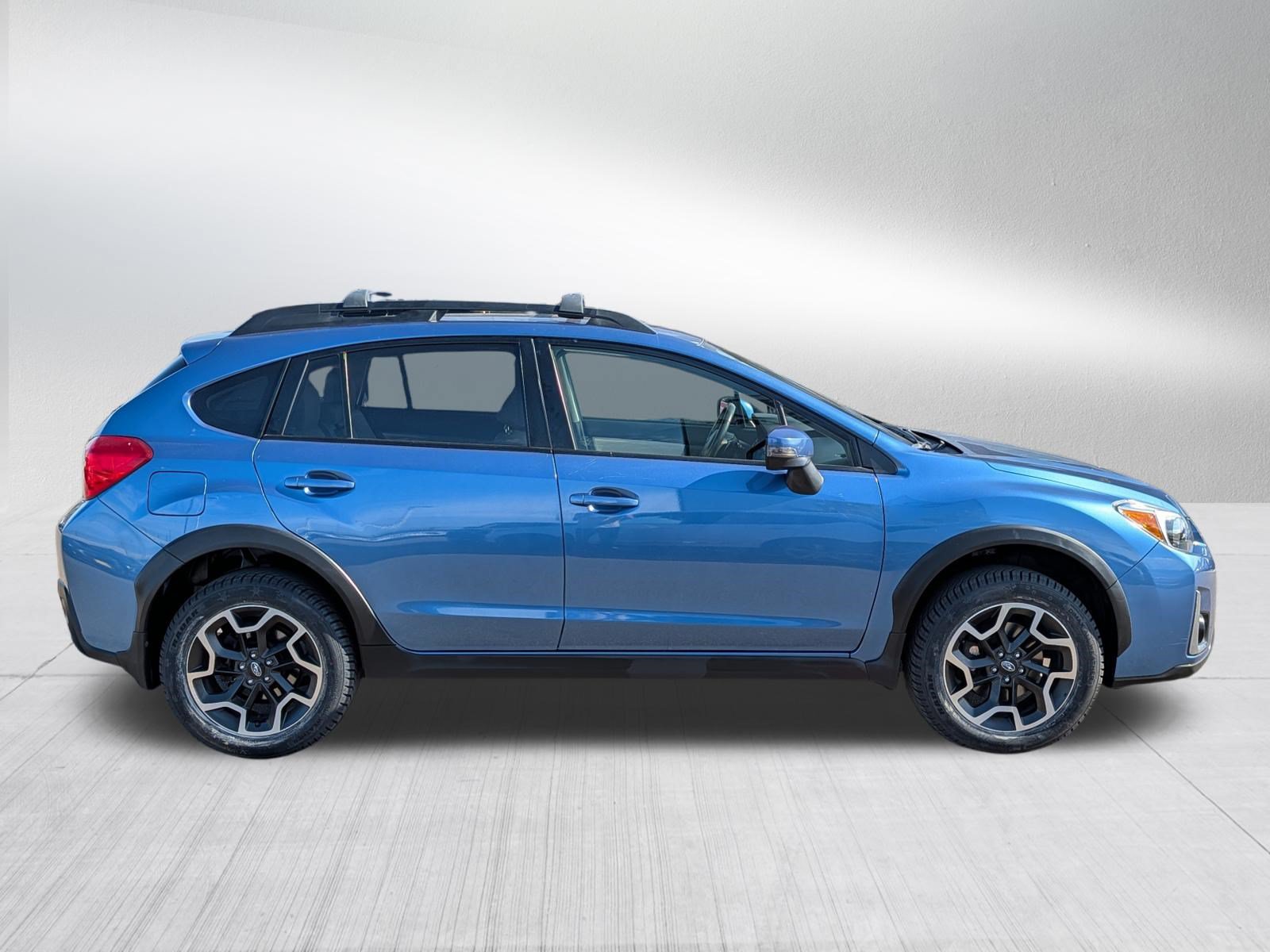 Used 2017 Subaru Crosstrek 2.0i Limited w/ Popular Package #2 AWD/4WD image 8