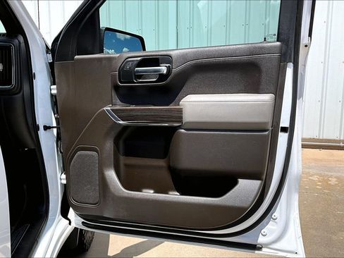 Used 2019 Chevrolet Silverado 1500 LT w/ Texas Edition AWD/4WD image 22