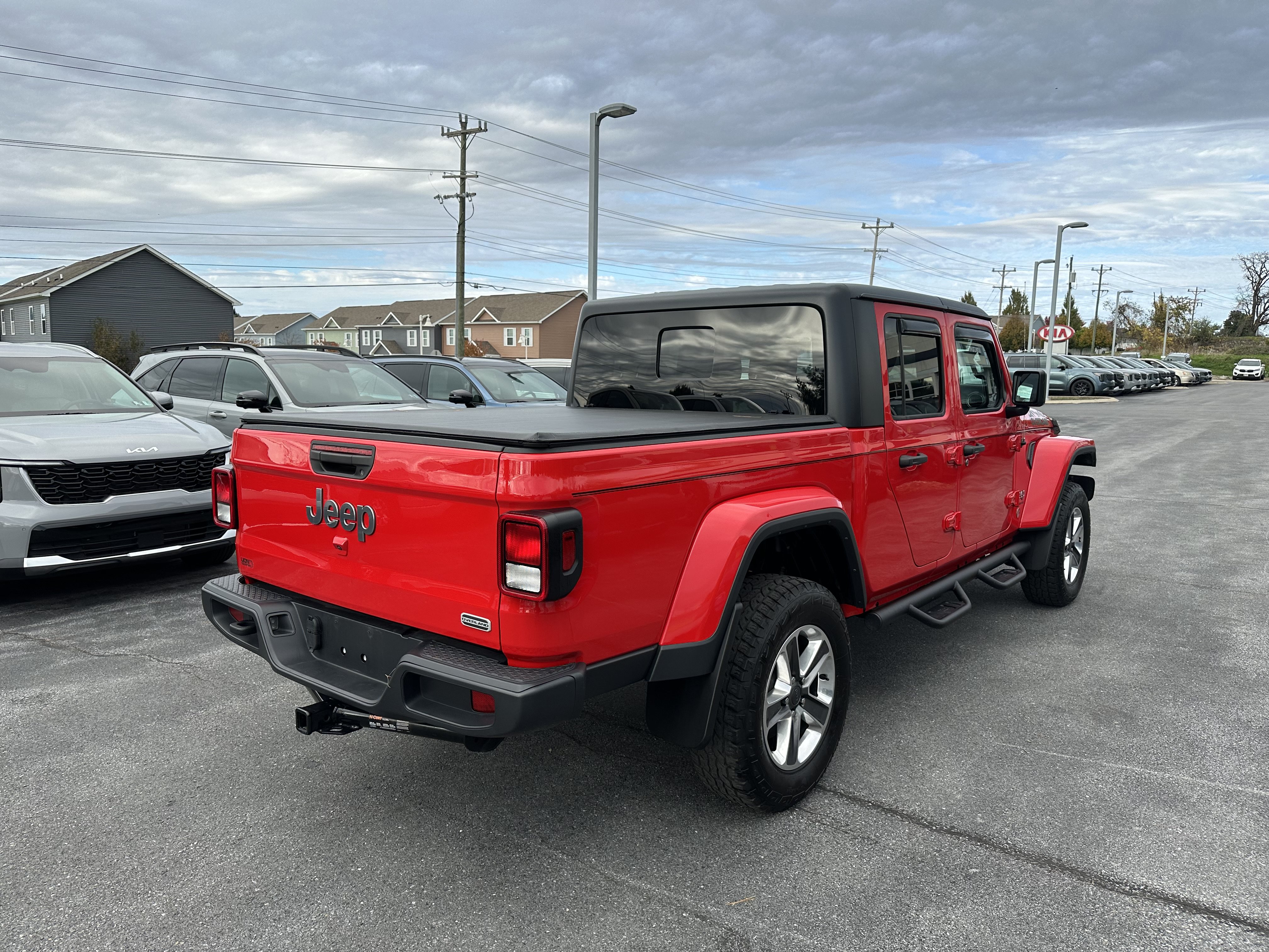 Used 2023 Jeep Gladiator Overland AWD/4WD image 5