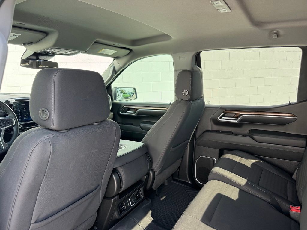 Used 2024 Chevrolet Silverado 1500 RST AWD/4WD image 21