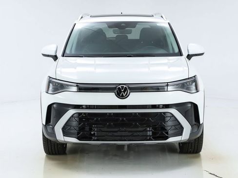 New 2025 Volkswagen Taos SEL image 16