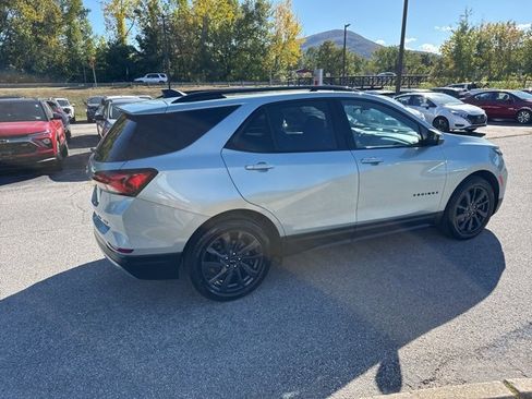 Used 2022 Chevrolet Equinox RS w/ RS Leather Package image 25