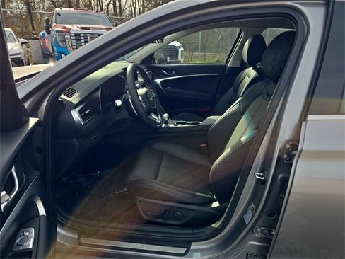 New 2026 Genesis G70 2.5T image 11