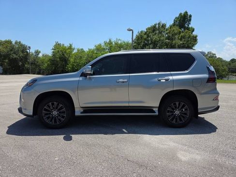 Used 2023 Lexus GX 460 Luxury w/ Sport Design Package AWD/4WD image 6
