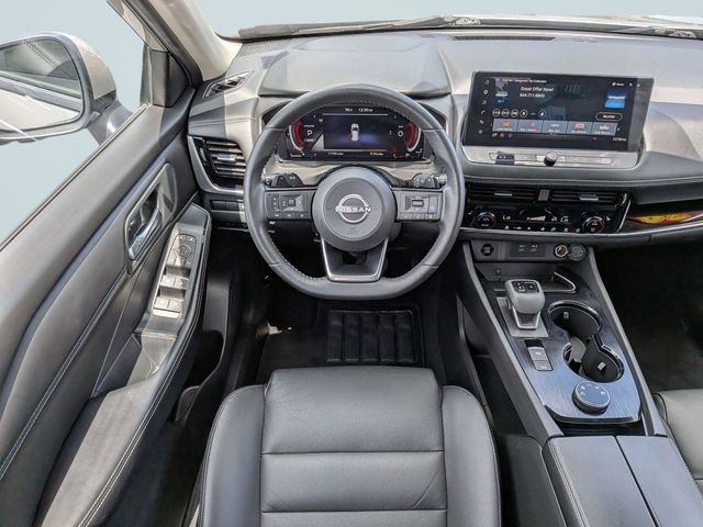 Used 2024 Nissan Rogue SL AWD/4WD image 15