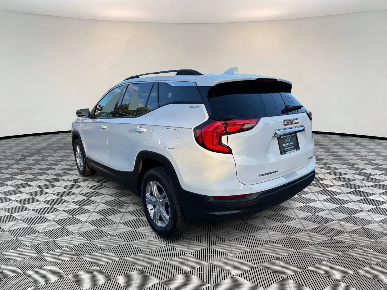 Used 2019 GMC Terrain SLE w/ Driver Convenience Package AWD/4WD image 5