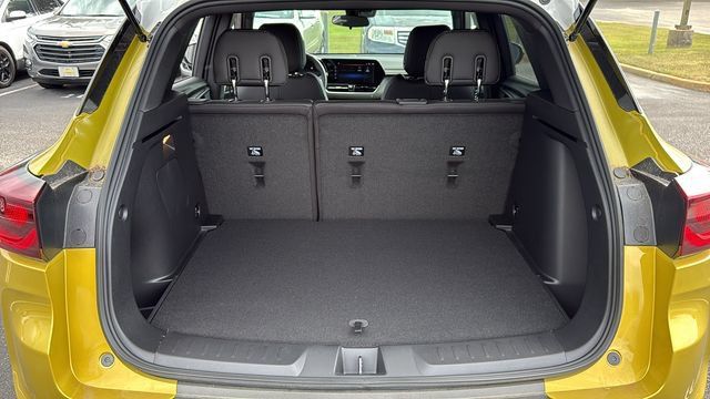 New 2025 Chevrolet TrailBlazer ACTIV FWD image 9