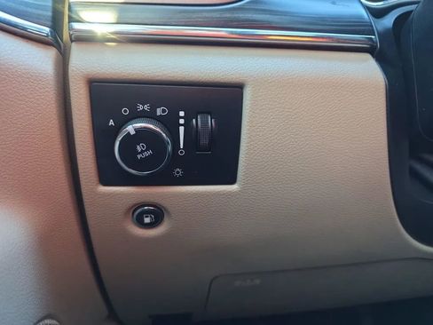 Used 2019 Jeep Grand Cherokee Limited w/ Luxury Group II image 23