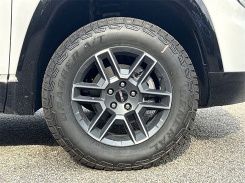 New 2026 GMC Terrain AT4 w/ Convenience Package III image 12