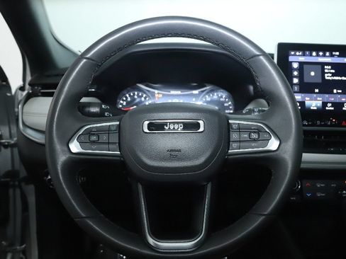 Used 2025 Jeep Compass Limited AWD/4WD image 21