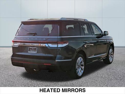 Used 2024 Lincoln Navigator Reserve image 5