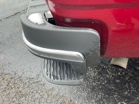 Certified 2017 GMC Canyon SLT w/ Driver Alert Package image 19