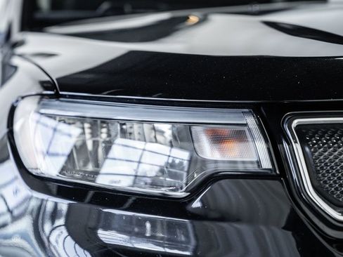 Certified 2022 Jeep Compass Limited w/ Sun and Sound Group image 15