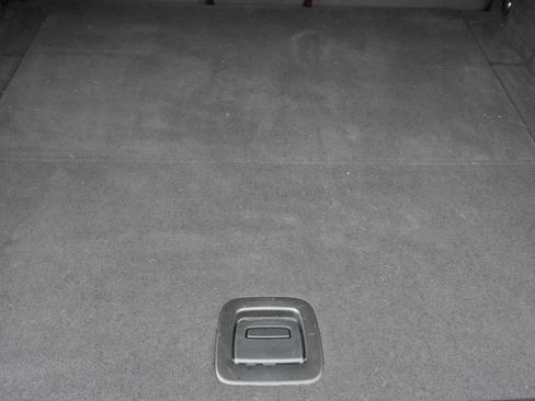 Used 2023 BMW iX xDrive50 w/ Sport Package image 36